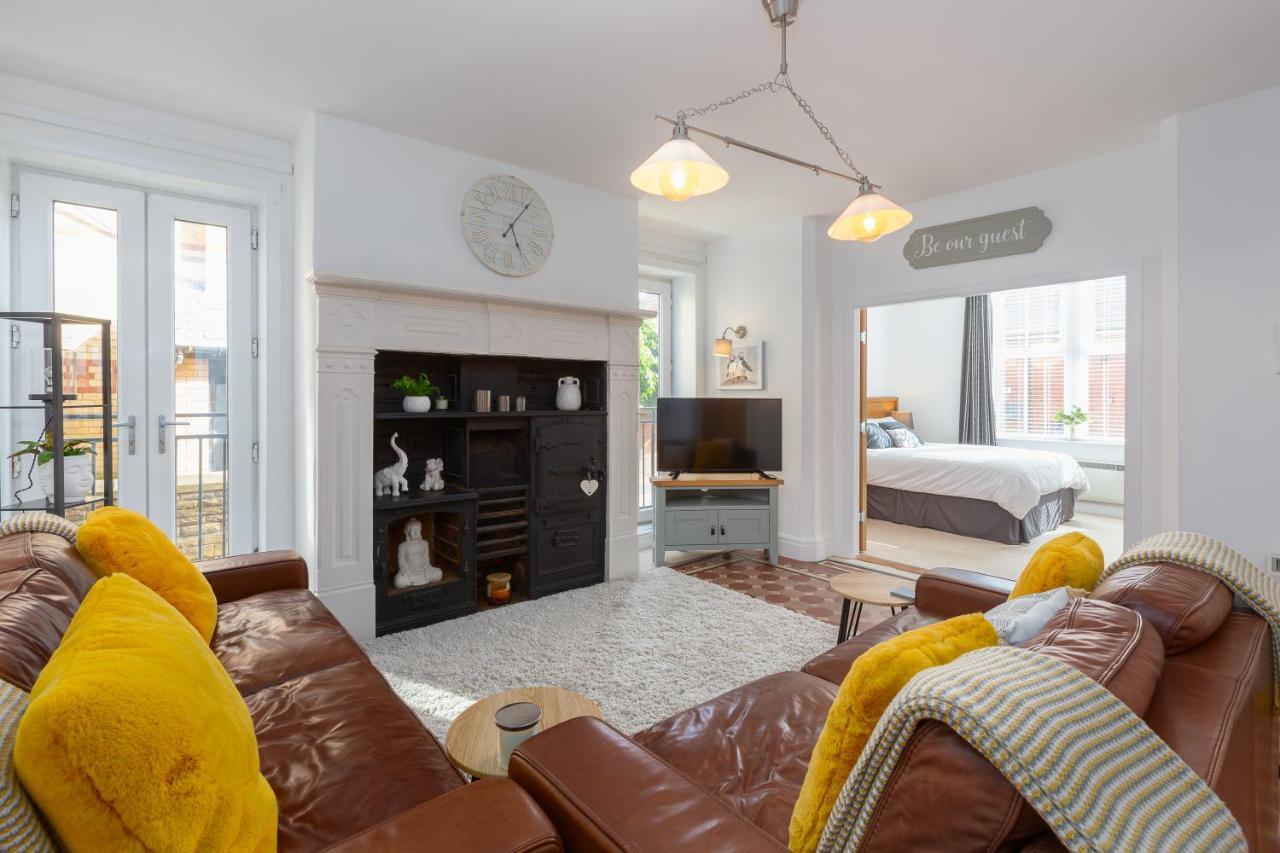 Charles Alexander Short Stay - Clifton Drive Beach Retreat Lytham St Annes Esterno foto