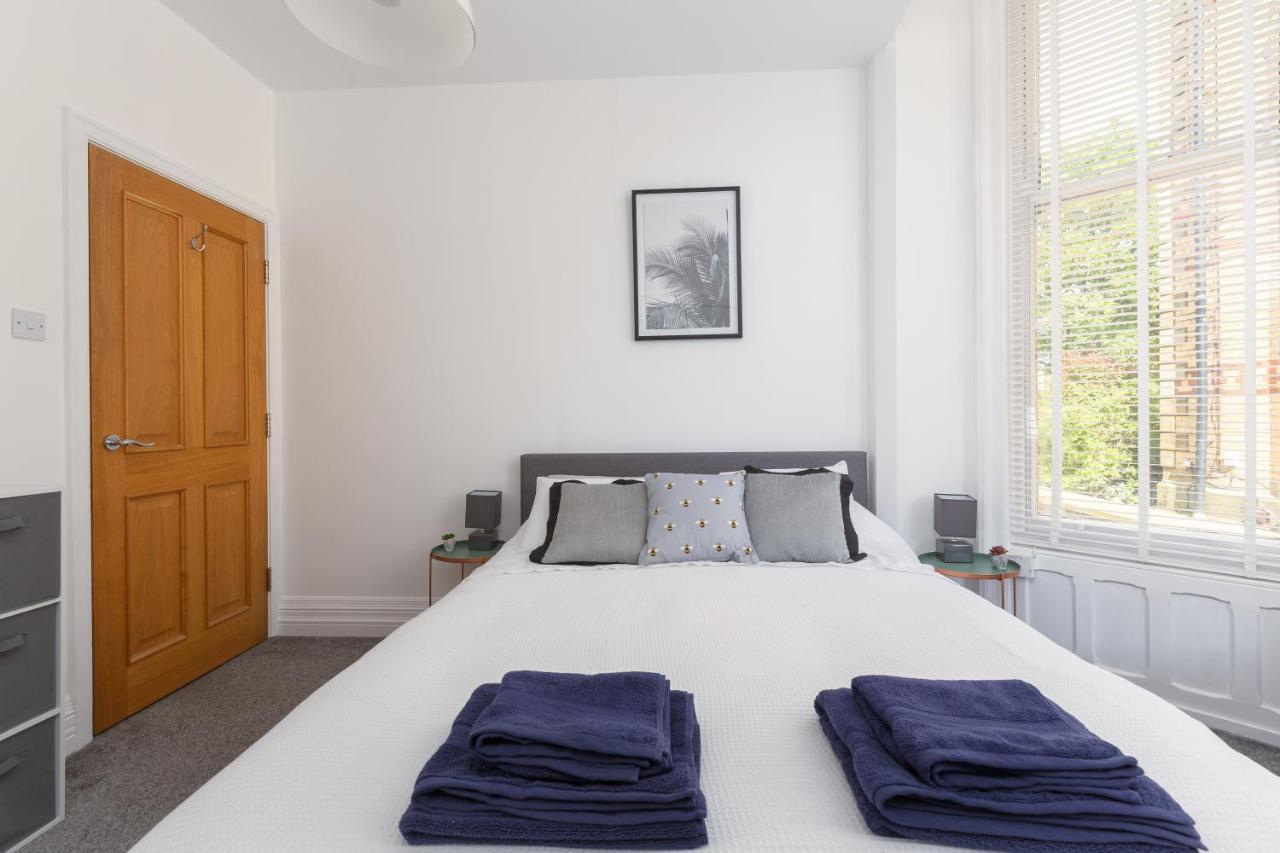 Charles Alexander Short Stay - Clifton Drive Beach Retreat Lytham St Annes Esterno foto