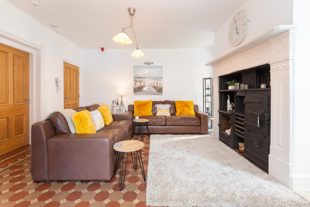 Charles Alexander Short Stay - Clifton Drive Beach Retreat Lytham St Annes Esterno foto
