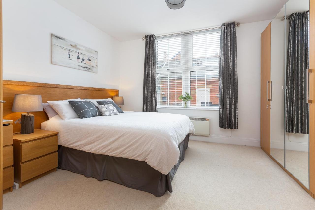 Charles Alexander Short Stay - Clifton Drive Beach Retreat Lytham St Annes Esterno foto