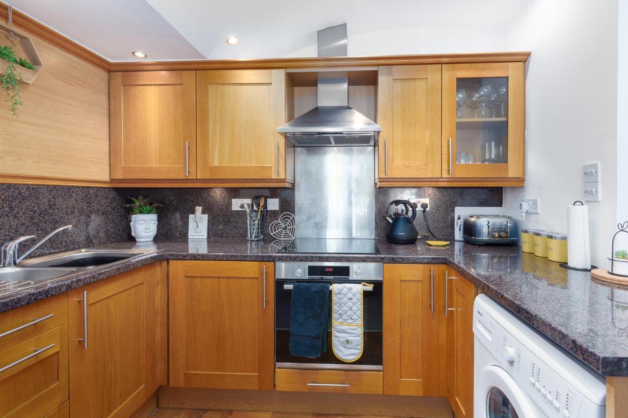 Charles Alexander Short Stay - Clifton Drive Beach Retreat Lytham St Annes Esterno foto